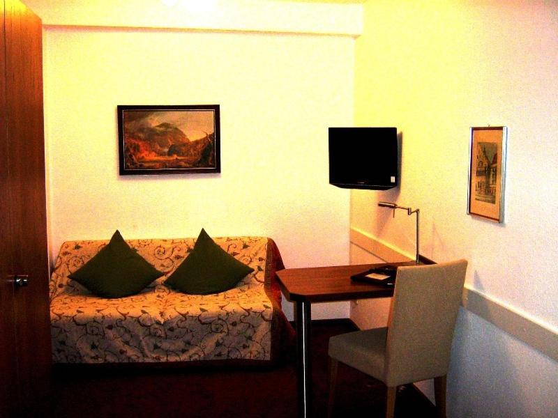 Hotel Restaurant Baeren 프로이덴슈타트 객실 사진