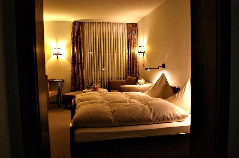 Hotel Restaurant Baeren 프로이덴슈타트 객실 사진